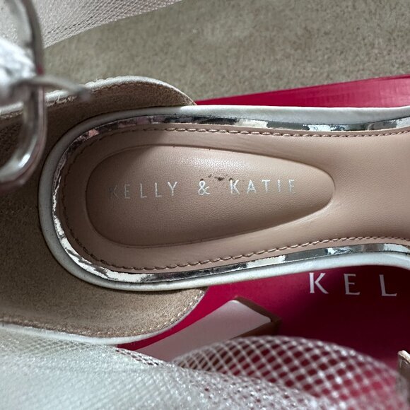 Kelly & Katie Nemira Sandal Bow Detail Ankle Wrap Strap White Satin Heels sz 6.5 - Picture 10 of 14